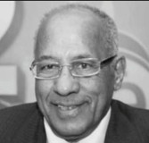 رئيس جامعة القاهرة ينعي الاستاذ الدكتور أحمد درويش أستاذ البلاغة والنقد الأدبي والأدب المقارن بكلية دار العلوم، وعضو مجلس الجامعة